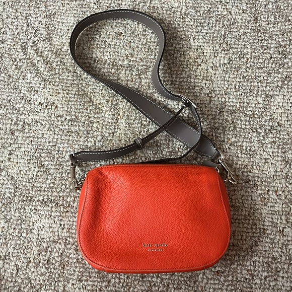 Kate Spade Vibrant Orange Crossbody Bag - Picture 2 of 9